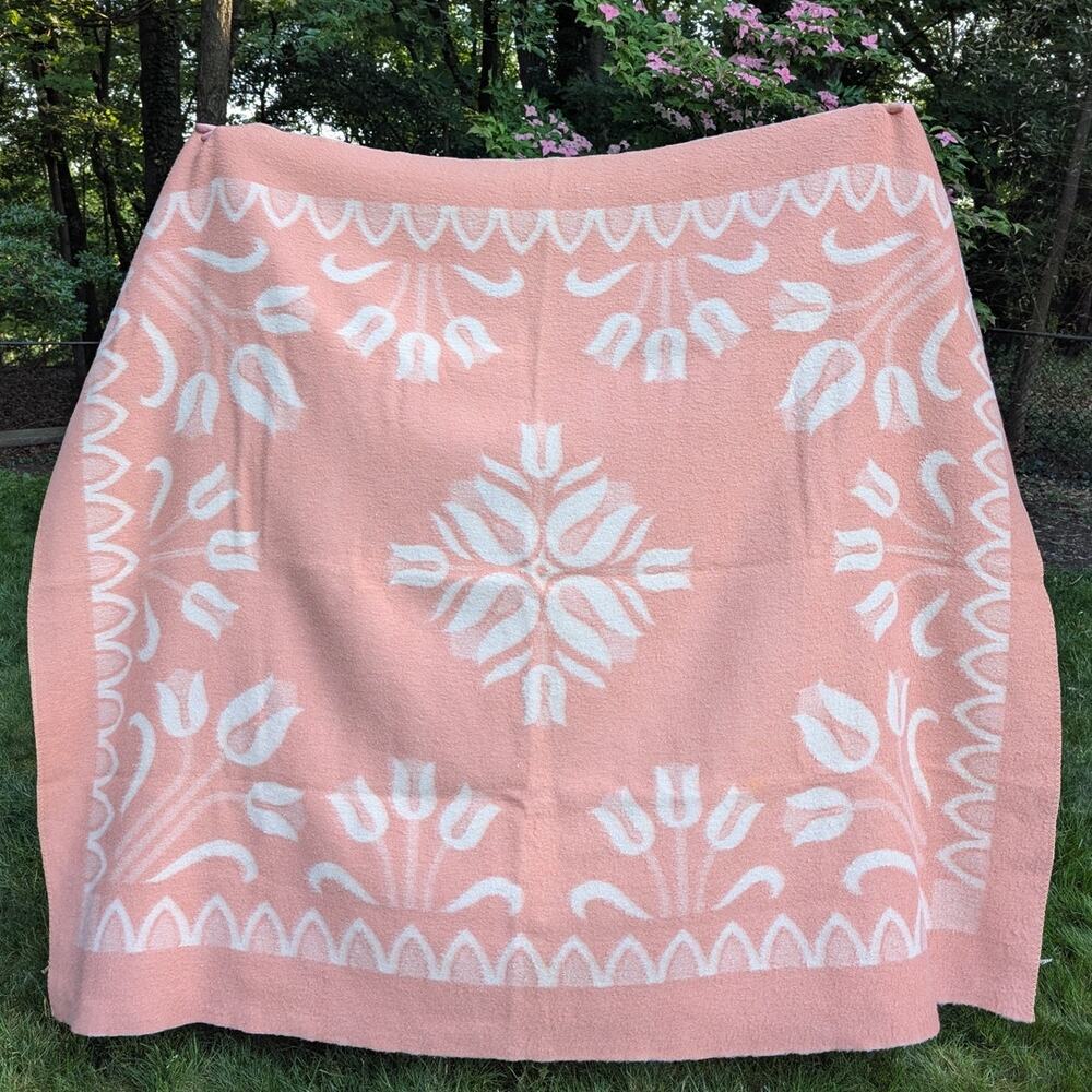 VINTAGE Dutch Wool Blanket Tulip Medallion MCM Reversible Pink Cream 68" X 82"